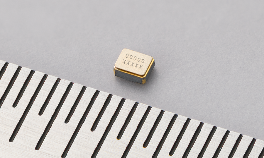 京セラ、低電圧0.9V駆動を実現した　超小型クロック用水晶発振器を開発